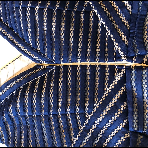 Blue honeycomb ball knit dress. - Picture 3 of 7